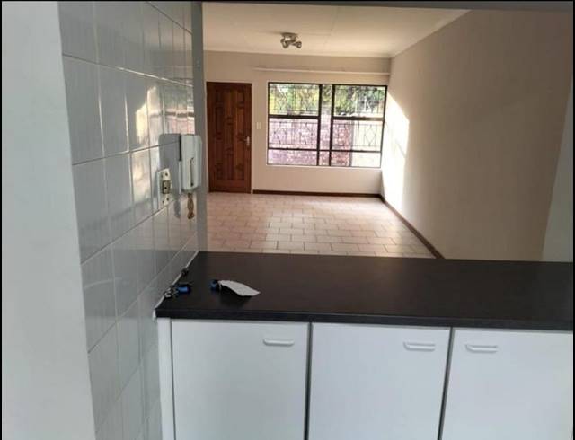 2 BEDROOM TOWNHOUSE FOR SALE IN WOODMEAD